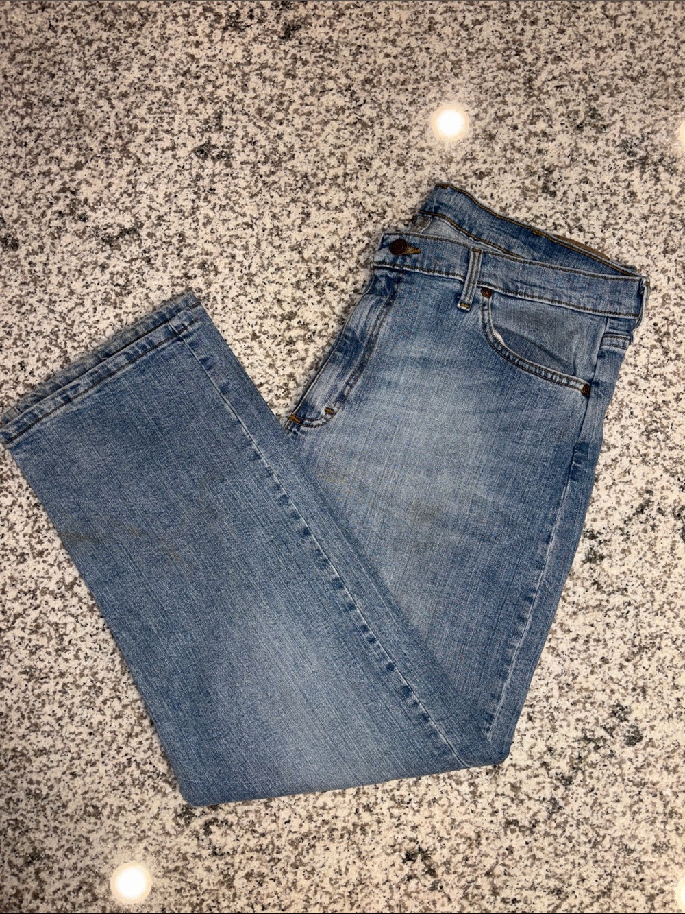 Wrangler Men’s Straight Jeans Light Blue Wash
